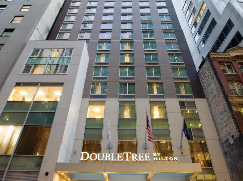 DoubleTree by Hilton New York Downtown