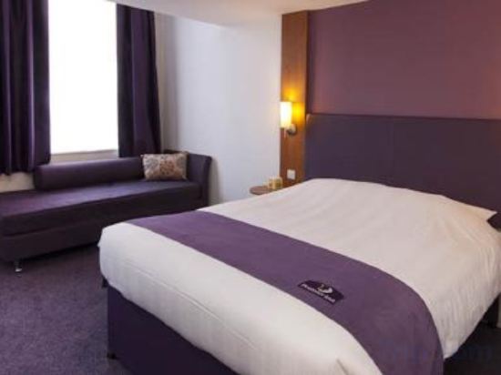 Premier Inn Ayr A77/Racecourse - Tap to explore photos