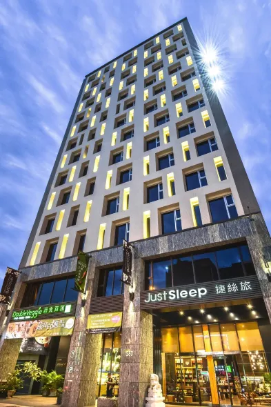 Just Sleep Kaohsiung Station