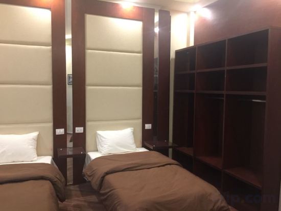 Grand Palace Hotel Room Type - Standard Twin Room with City View