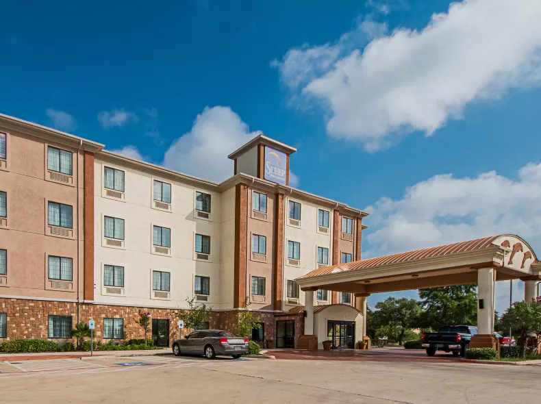 SureStay Plus Hotel by Best Western San Antonio SeaWorld