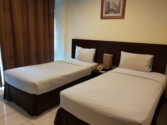 N1 Hotel Tanah Abang Room Type - Superior King Room
