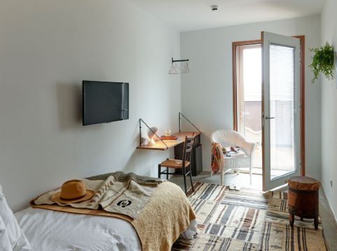 Q-Factory Hotel Room Type - Triple Room with Balcony