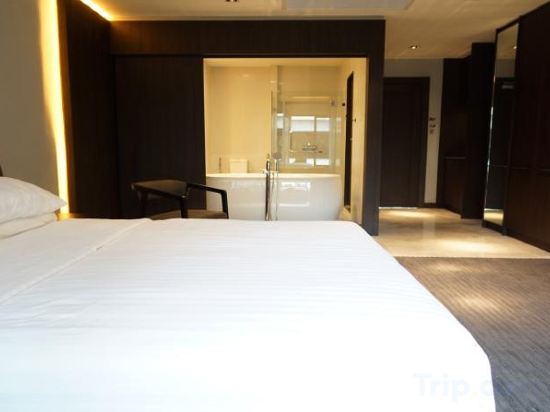 S Ratchada Hotel Bangkok