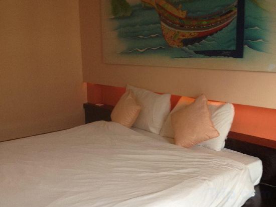Krabi Cozy Place Hotel - Tap to explore photos