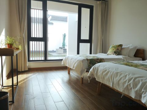 A Tree Hostel Room Type - Boutique Suite - 1-Room
