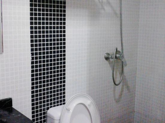 Others 5, Shujun Hostel, Shanghai