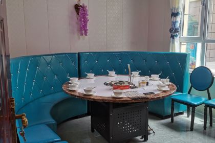 伊清轩石锅鱼(门源店)