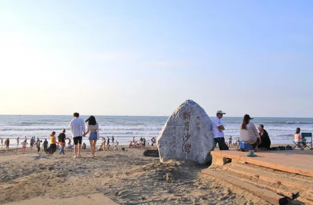 【台灣景點】全台14大推薦打卡海灘 ，口袋名單光看就療癒