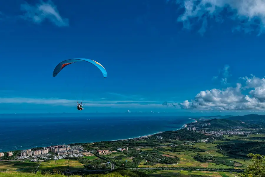 Hongjiaoling International Paragliding Flight Camp