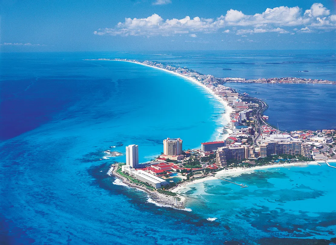 4_Cancun Beach