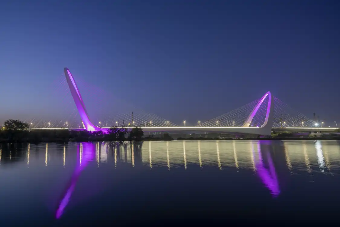 Hotels near New Shougang Bridge