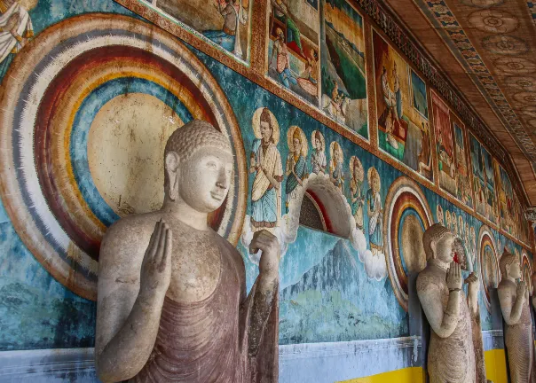 Отели рядом с достопримечательностью «Isurumuniya Vihara»