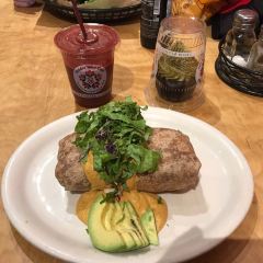 Middle Way Cafe User Photo