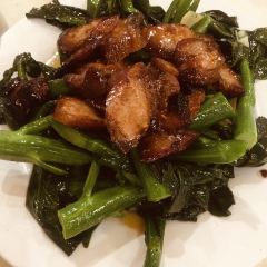 YAU KEE User Photo