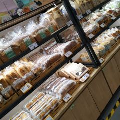Qianji West Bakery (lvchengguangchang) User Photo