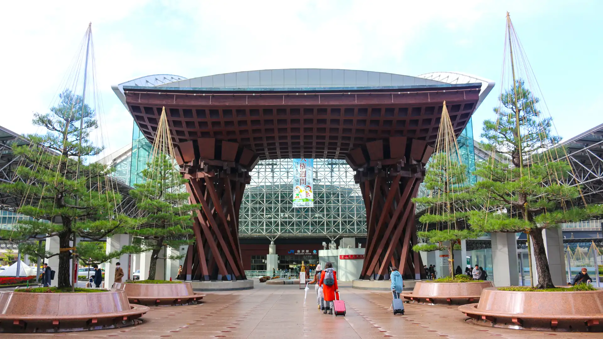 Hotels near Kanazawa Station