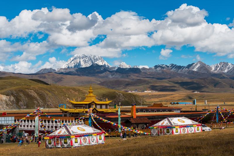 Lhagang Grassland