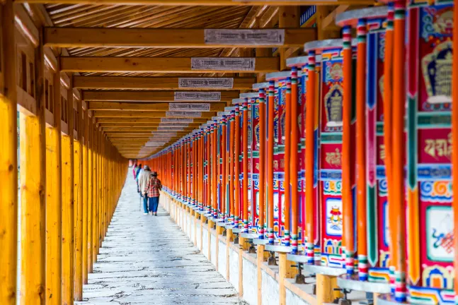 Hotels in Xiahe With Gyms