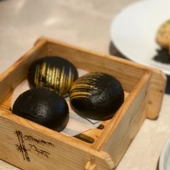 藝 YÌ BY JEREME LEUNG張用戶圖片