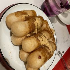 小龙翻大江·火锅美学(外滩店) User Photo