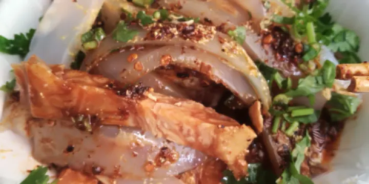 老字型大小寅街黃粉