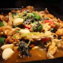 蛙舍·炭烧牛蛙(苏宁广场店) User Photo