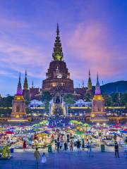 Gaozhuang Night Market, Jinghong City, Xishuangbanna, Yunnan