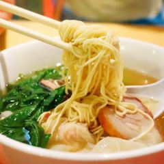 Lot 10 Hutong Food Court User Photo