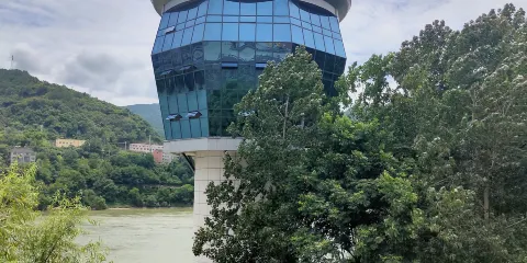 漢江三峽風景區-濱江公園