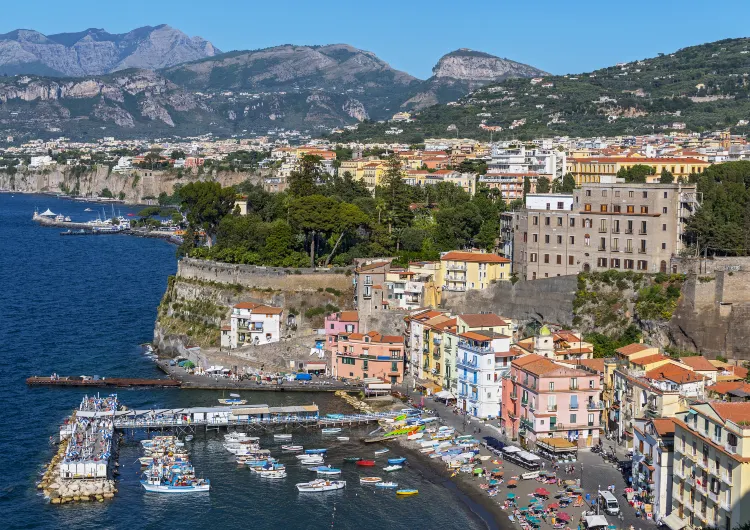 【那不勒斯天氣】那不勒斯氣溫指南，最佳旅遊季節與穿衣搭配建議