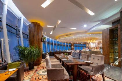 海外海皇冠大飯店海瀾旋轉餐廳