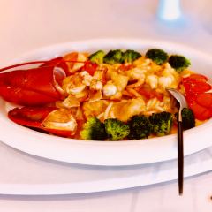 成隆行·颐丰花园(虹桥店) User Photo