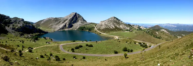 Vé máy bay Asturias Thành phố Belize