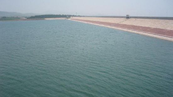 白沙水庫是解放后河南省於1951年修建的第一座大型水庫，是一
