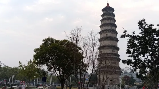 龍泉塔