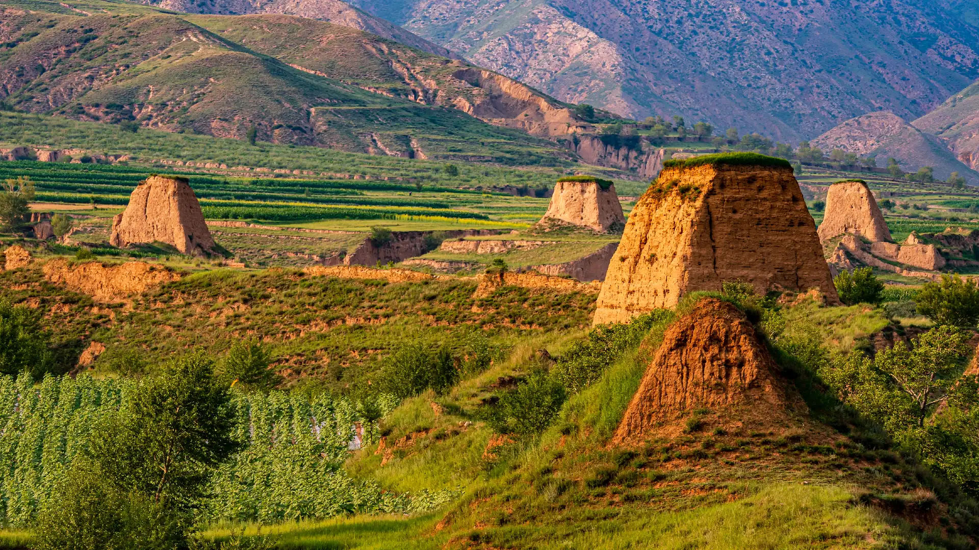鄰近土長城的酒店