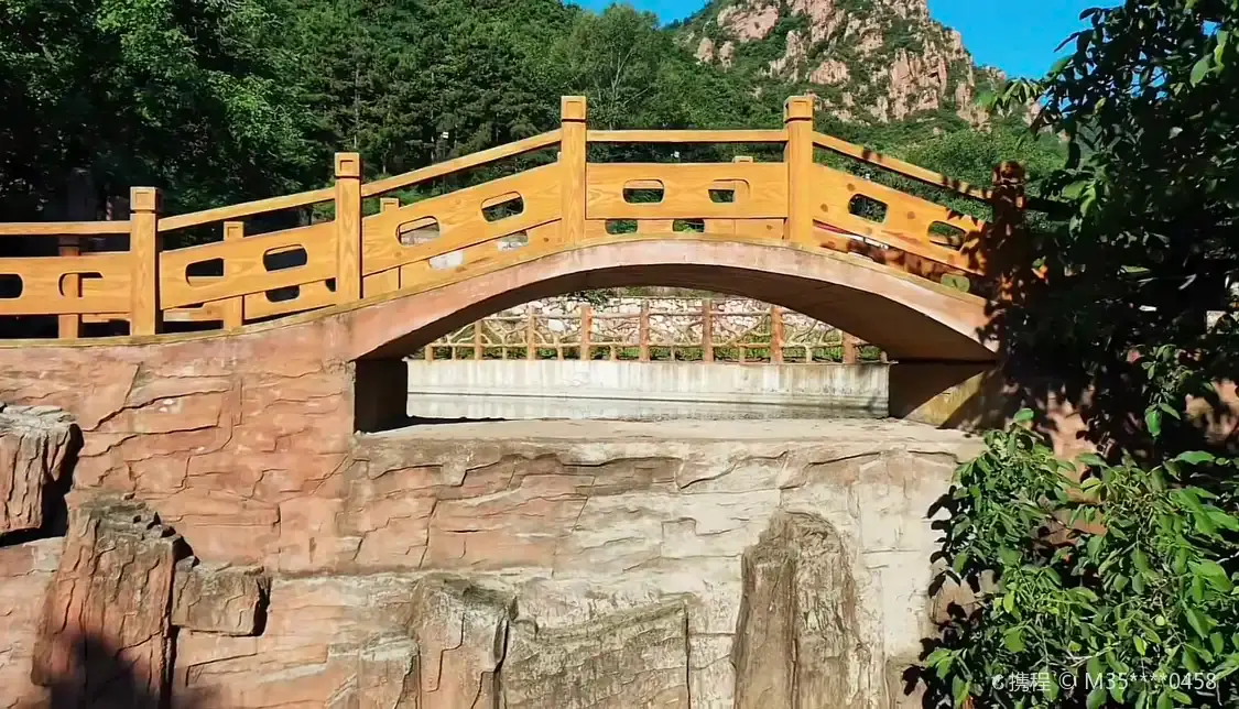 武華山風景区周辺のホテル