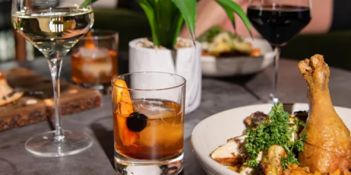 Continuum Bar & Grill