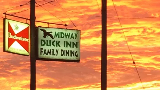 Midway Duck Inn