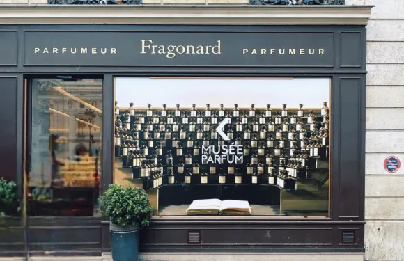 花宮娜巴黎香水博物館香水製作（英文）大小同價