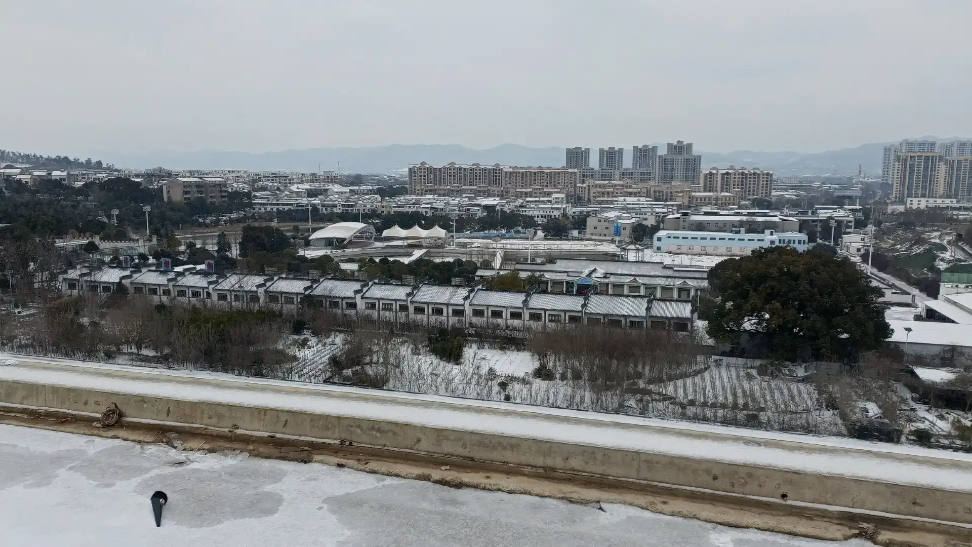 Hotels near Jingshan Huitinghu National Water Conservancy Scenic Area