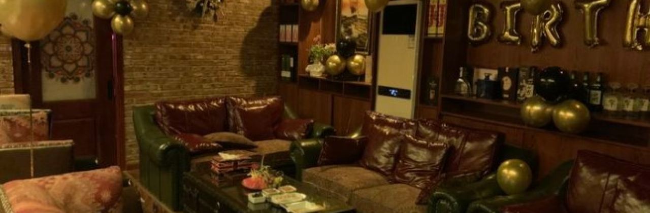 HE GUANG TONG CHEN COFFEE&COCKTAIL LOUNGE