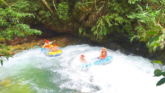 Rafting Beidishan Canyon