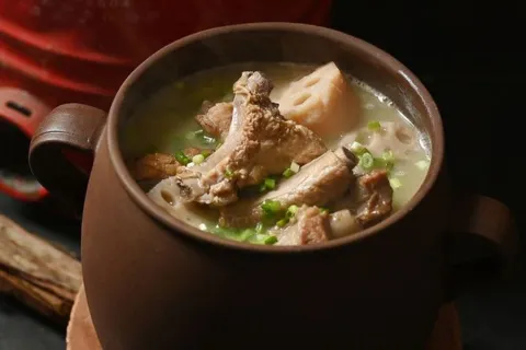 夏氏砂鍋（萬松園店）