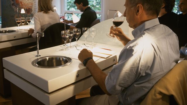 Alcohol & Drinking Culture Experiences in Bordeaux