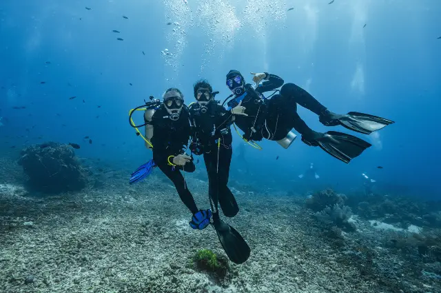 Scuba Diving in Komodo