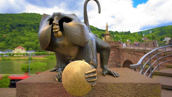 Brass Monkey Statue