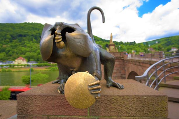 Brass Monkey Statue