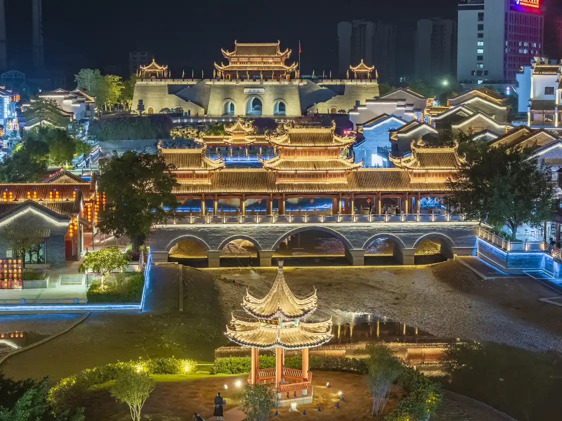 Hotels near Chongzuo Taiping Ancient City